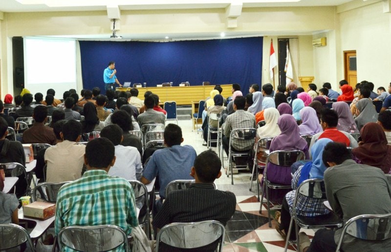 Berbagi di Universitas Teknologi Yogyakarta