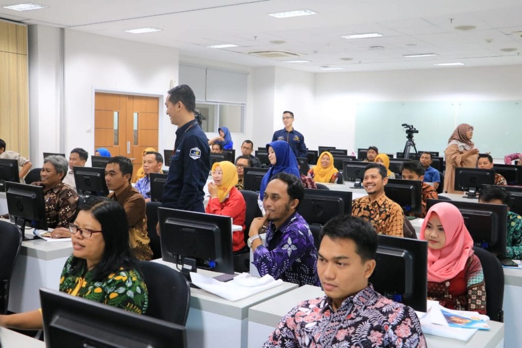 aplikasi pemerintaham aplikasi mobile, sidek desa, feb ugm, gamatechno