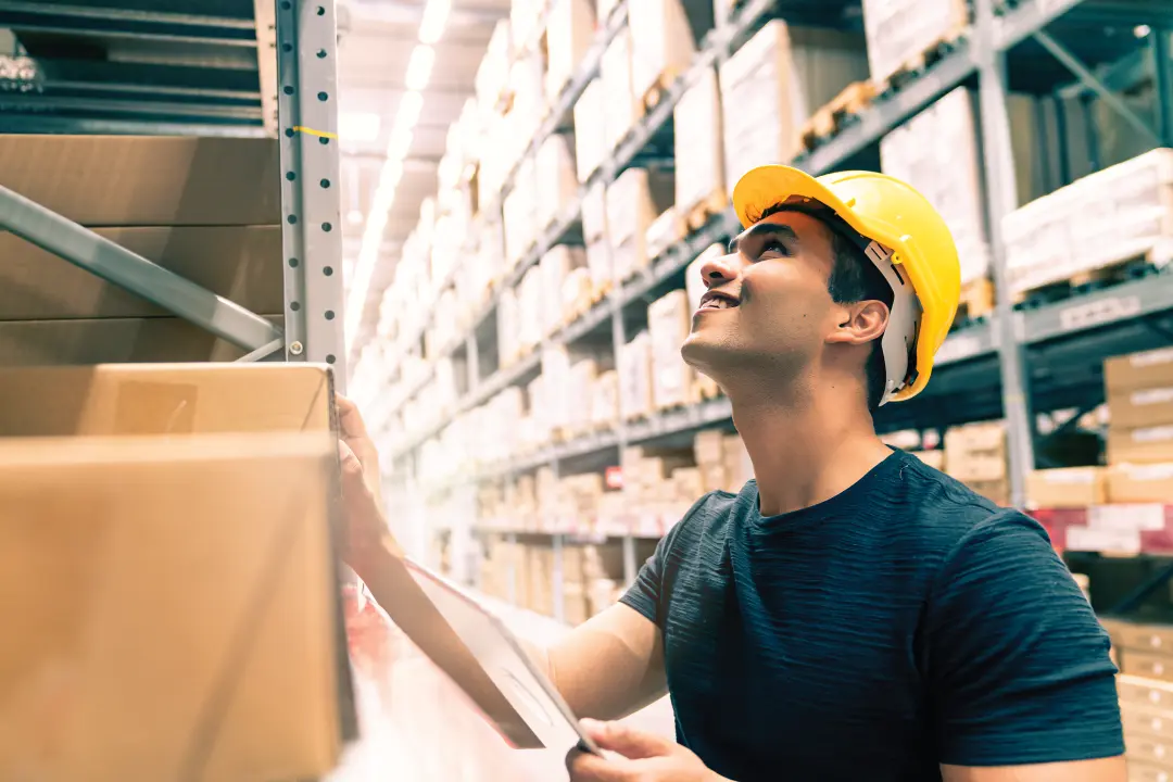 Penggunaan software inventory gudang